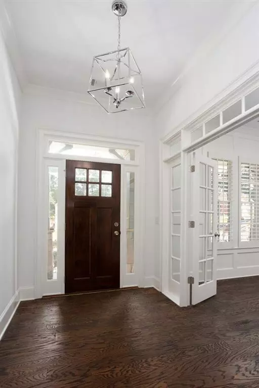 Atlanta, GA 30342,210 Chastain Park DR NE