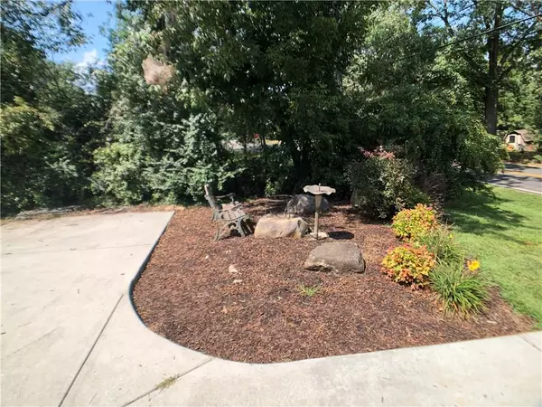 Lula, GA 30554,5909 Mcleod ST