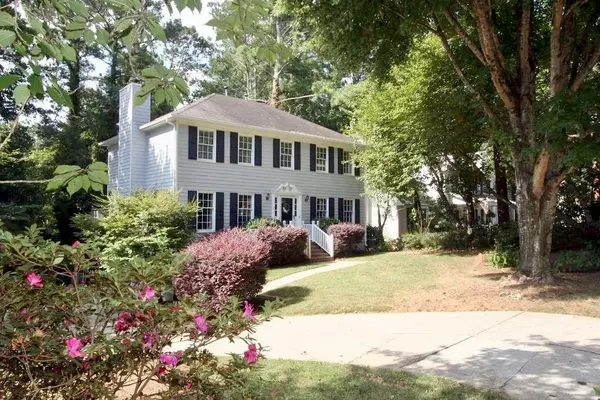 Alpharetta, GA 30022,2925 Shurburne DR