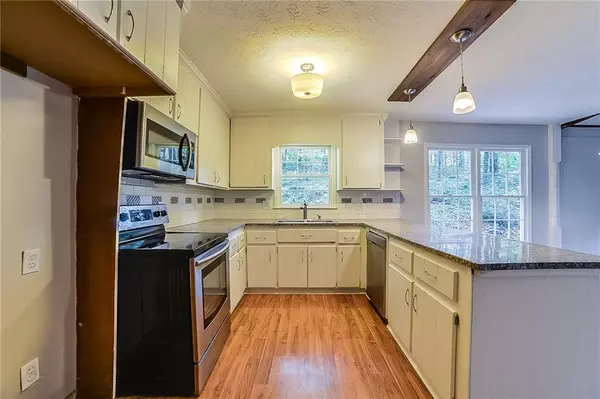 Marietta, GA 30066,562 Hidden Hills CT