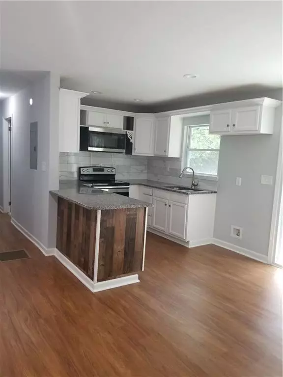 Riverdale, GA 30274,333 Roxbury DR