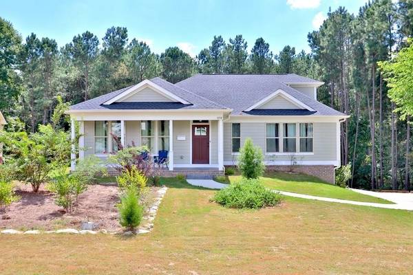 1058 Silver Thorne DR, Loganville, GA 30052