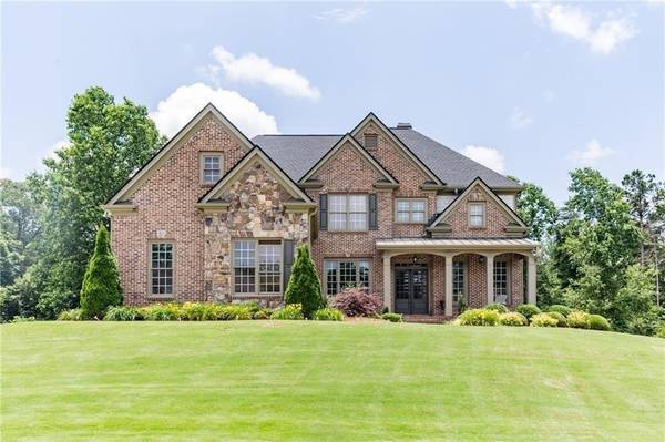 5011 Glen Forrest DR, Flowery Branch, GA 30542