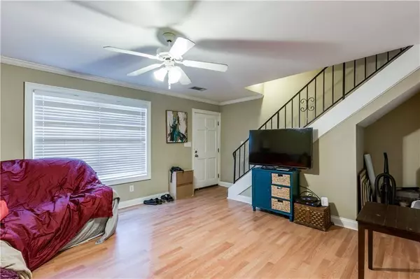 Smyrna, GA 30080,32 Villa CT SE