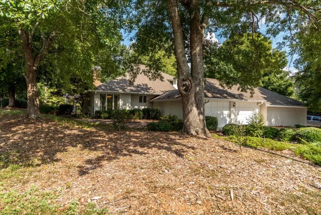Roswell, GA 30076,2540 Links End