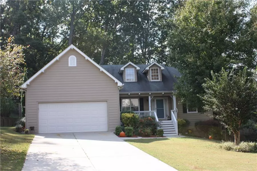 8855 Baycreek LN, Gainesville, GA 30506