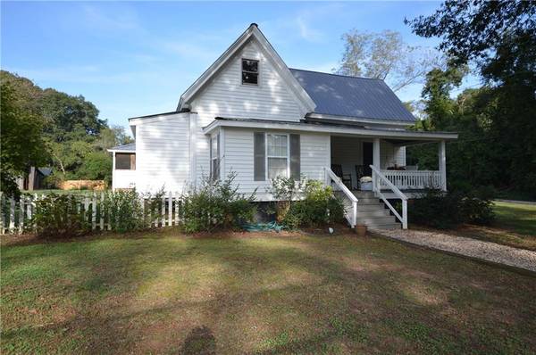 216 SIMS ST, Maysville, GA 30558