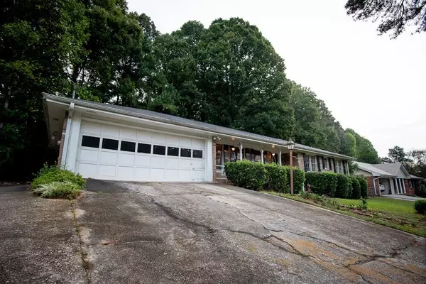 Stone Mountain, GA 30087,2182 Colonial Oak WAY