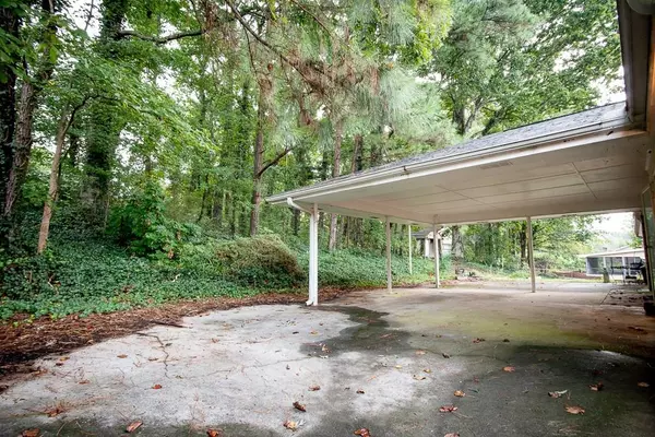 Stone Mountain, GA 30087,2182 Colonial Oak WAY