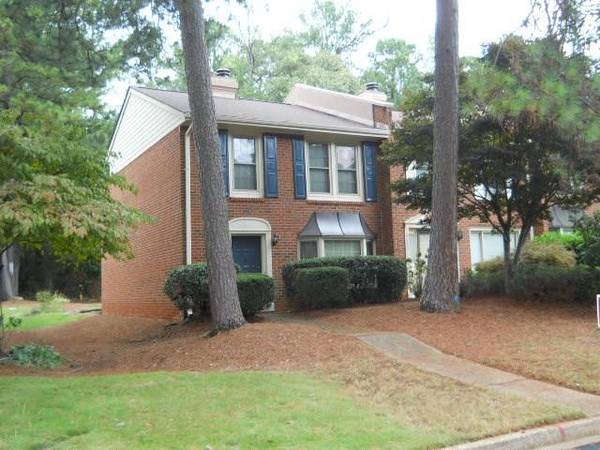 6131 Queen Anne CT, Norcross, GA 30093