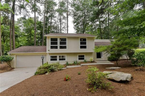 730 Lakestone CT, Roswell, GA 30076