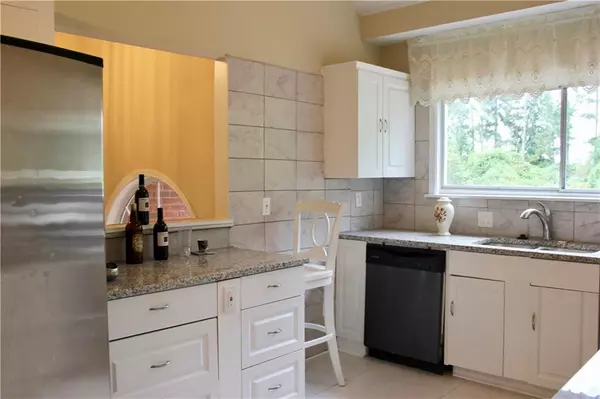 Riverdale, GA 30296,8012 Buffet TRL