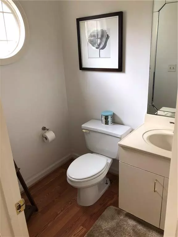 Brookhaven, GA 30319,3799 Ashford Lake CT NE