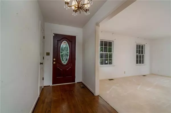 Sandy Springs, GA 30328,330 W Spalding DR