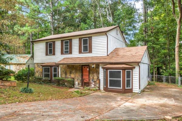 3806 West Wood PATH, Stone Mountain, GA 30083