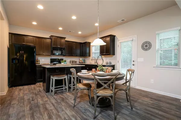 Dawsonville, GA 30534,52 Thorndale LN