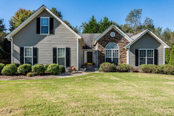 6186 Devonshire DR, Flowery Branch, GA 30542