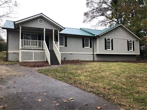 98 Mountainside W DR W, Dawsonville, GA 30534