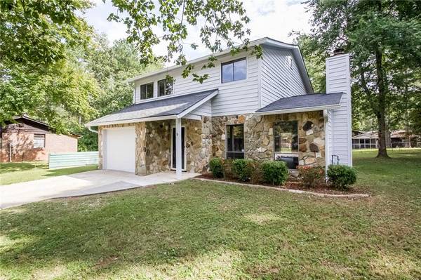 9 Paw Paw LN, Newnan, GA 30265