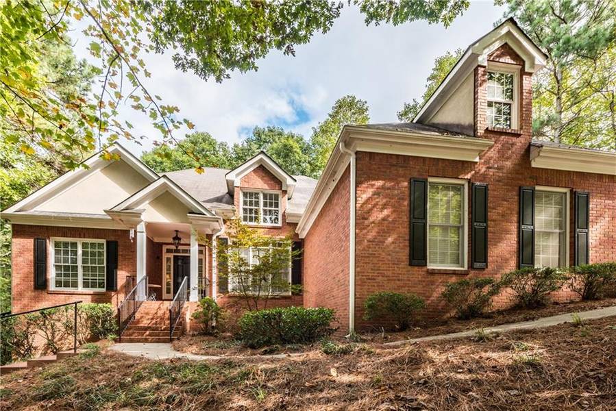 312 Thorntree LN, Canton, GA 30115