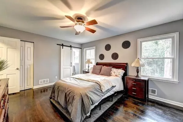 Sandy Springs, GA 30328,211 Hillswick CT
