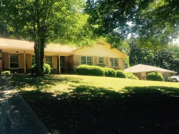 Stone Mountain, GA 30087,2216 colonial oaks way