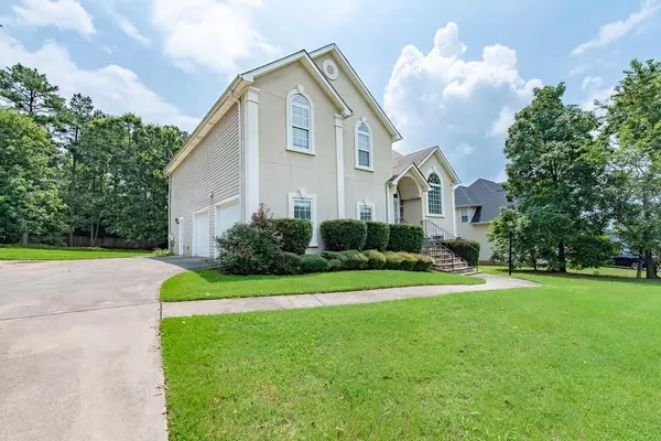 3260 Thorneridge TRL, Douglasville, GA 30135