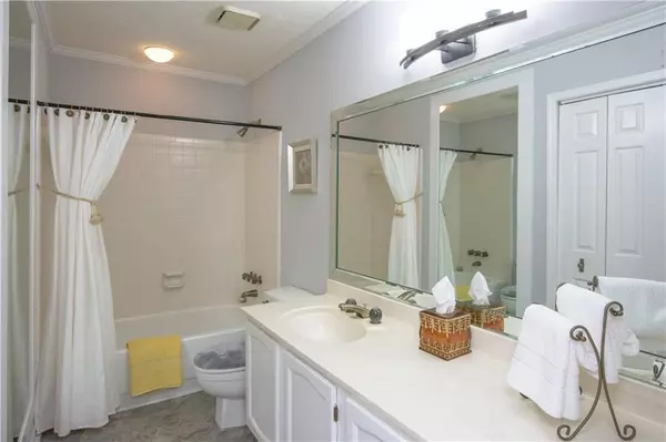 Sandy Springs, GA 30328,38 Waterford CT