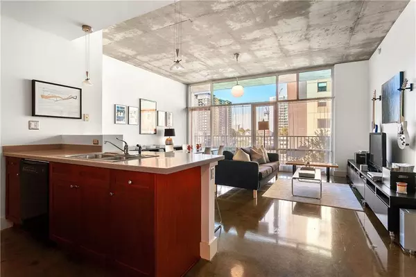 Atlanta, GA 30308,845 Spring ST NW #217