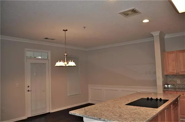 Kennesaw, GA 30144,2015 Barrett Lakes BLVD NW #312
