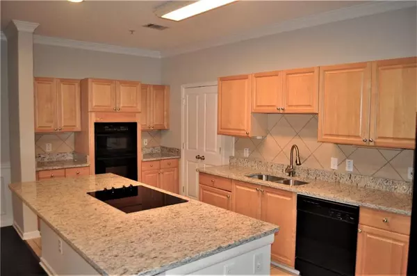 Kennesaw, GA 30144,2015 Barrett Lakes BLVD NW #312