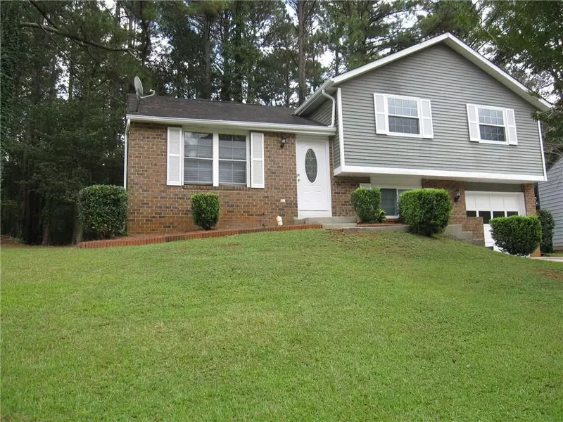 4823 White Oak TRL, Stone Mountain, GA 30088