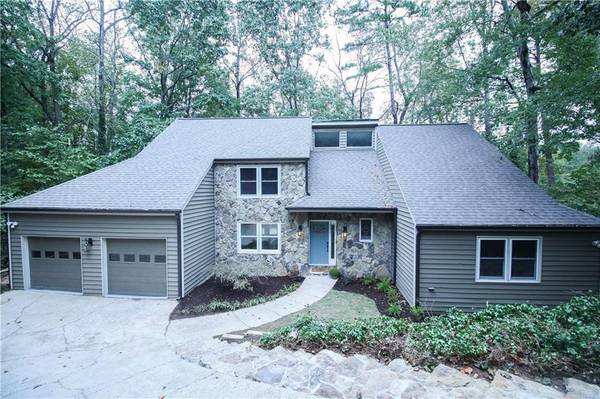 4136 Edinburgh TRL NE, Roswell, GA 30075