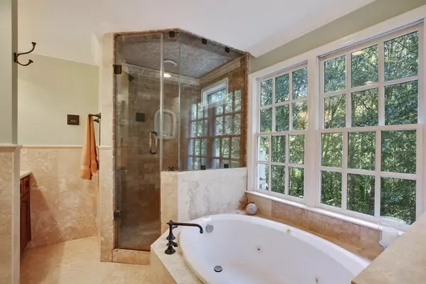 Atlanta, GA 30327,1183 Dawn View LN