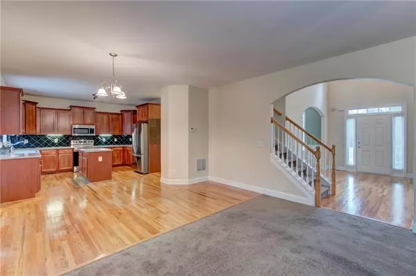 Hoschton, GA 30548,37 Kali CT