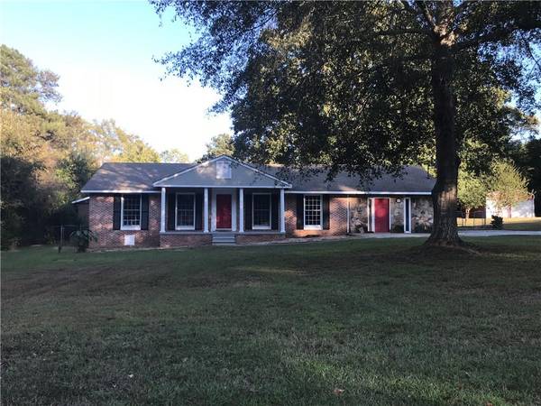 30 Roberts LN, Covington, GA 30014