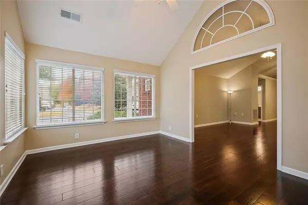 Alpharetta, GA 30004,3075 Oakside CIR