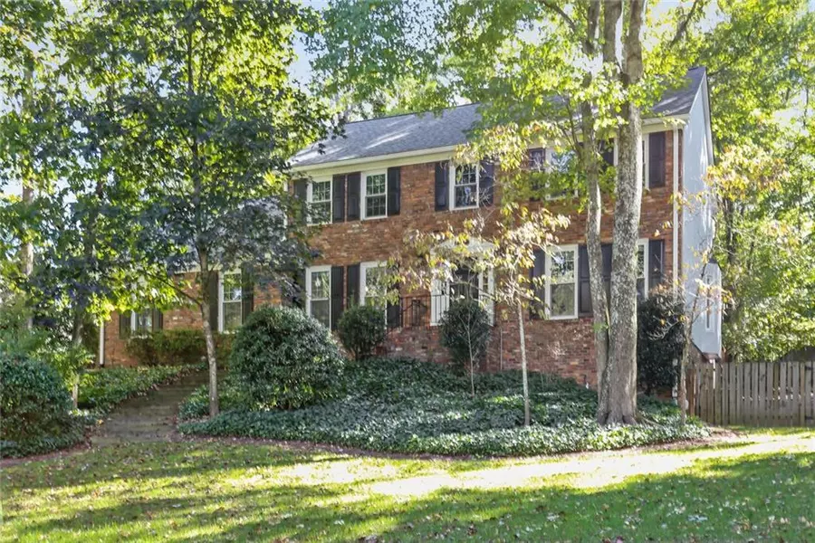 4447 Karls Gate DR, Marietta, GA 30068