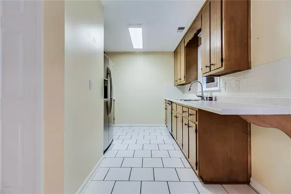 Sugar Hill, GA 30518,648 Edwards CT