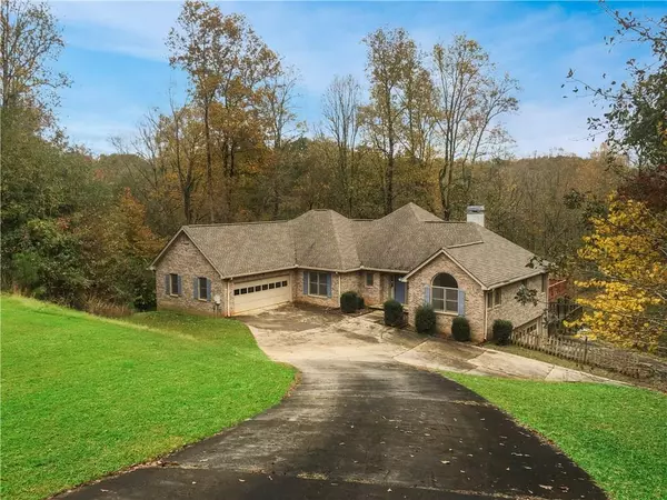 2982 Rivercrest DR, Gainesville, GA 30507