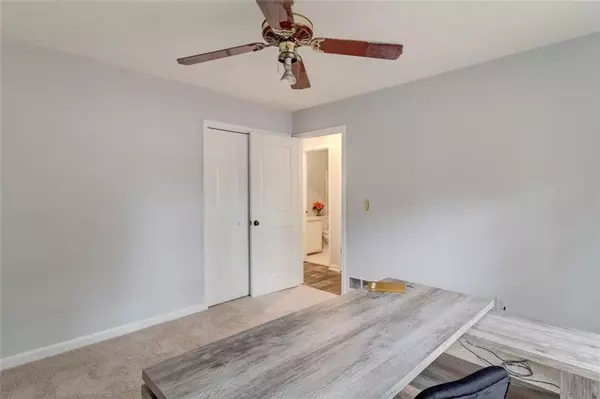 Stone Mountain, GA 30088,634 Royal Abbey DR