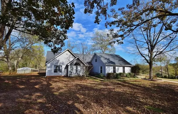 Hoschton, GA 30548,719 SKELTON RD