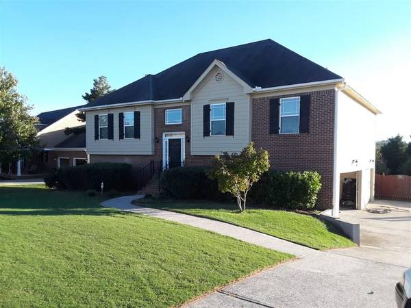 18 Prestwick LOOP NW, Cartersville, GA 30120