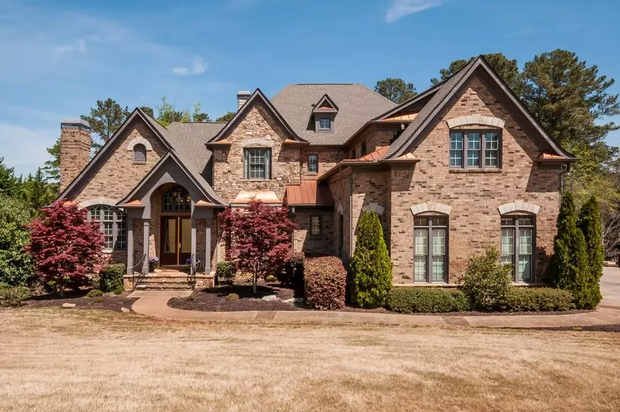 135 Roxbury ROW, Alpharetta, GA 30004