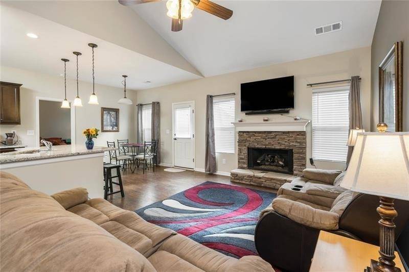 Dawsonville, GA 30534,76 Aplomado LN E