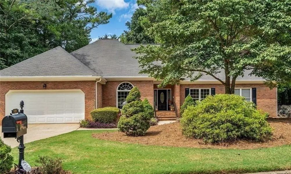 2825 Lakewind CT, Alpharetta, GA 30005