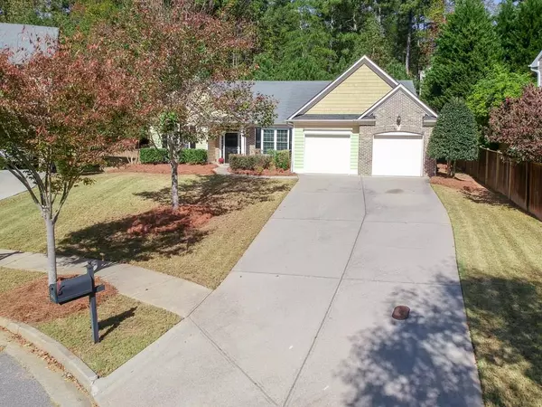 814 Whiteoak TER, Canton, GA 30115