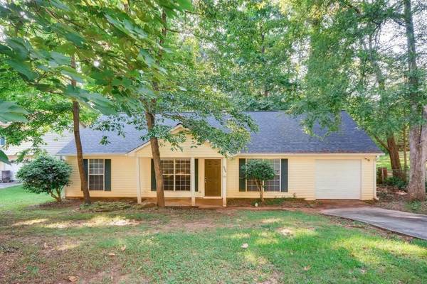 6866 Fielder CT, Rex, GA 30273