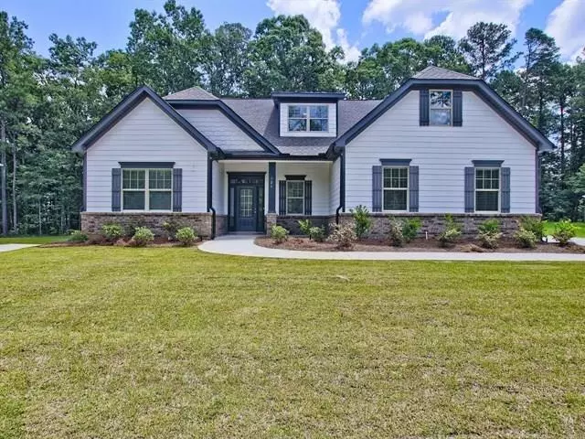 121 Ruby LN, Mcdonough, GA 30252