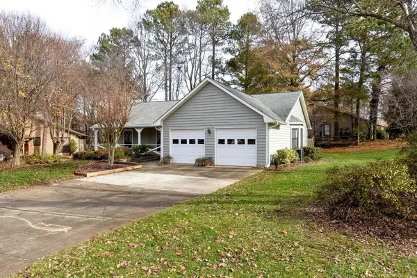 Johns Creek, GA 30022,705 Babbling Creek PL